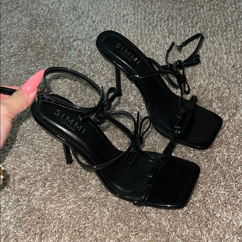 Gently worn Elegant Black Heels for Every Occasion
